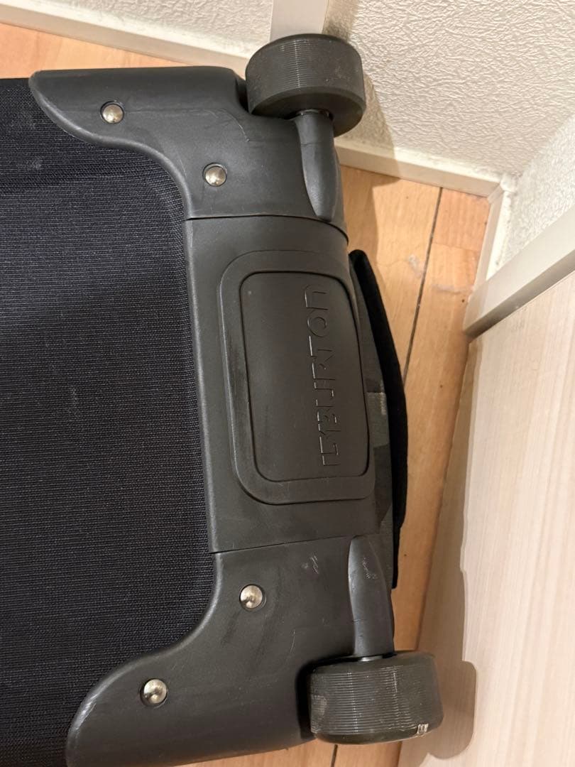 BURTONスノーボードキャスター付ケース スノーボードバッグ