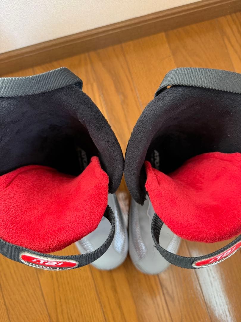 ATOMIC スキーブーツ LIVE FIT 70