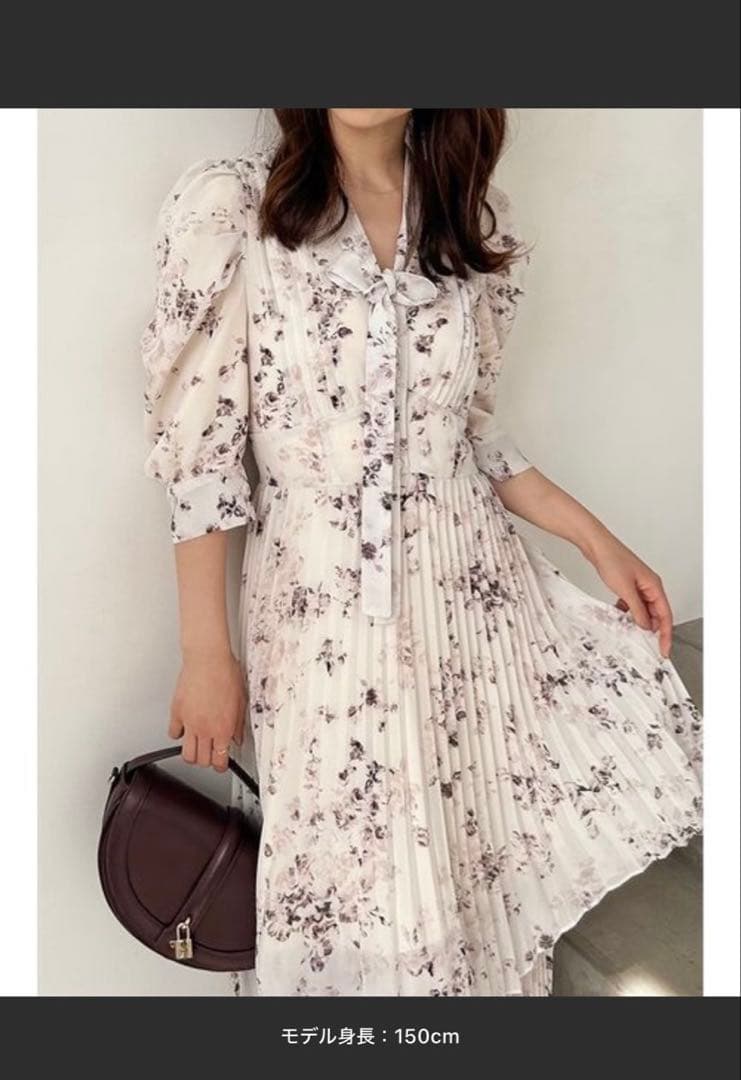 SNIDEL 花柄プリーツ長袖ワンピース