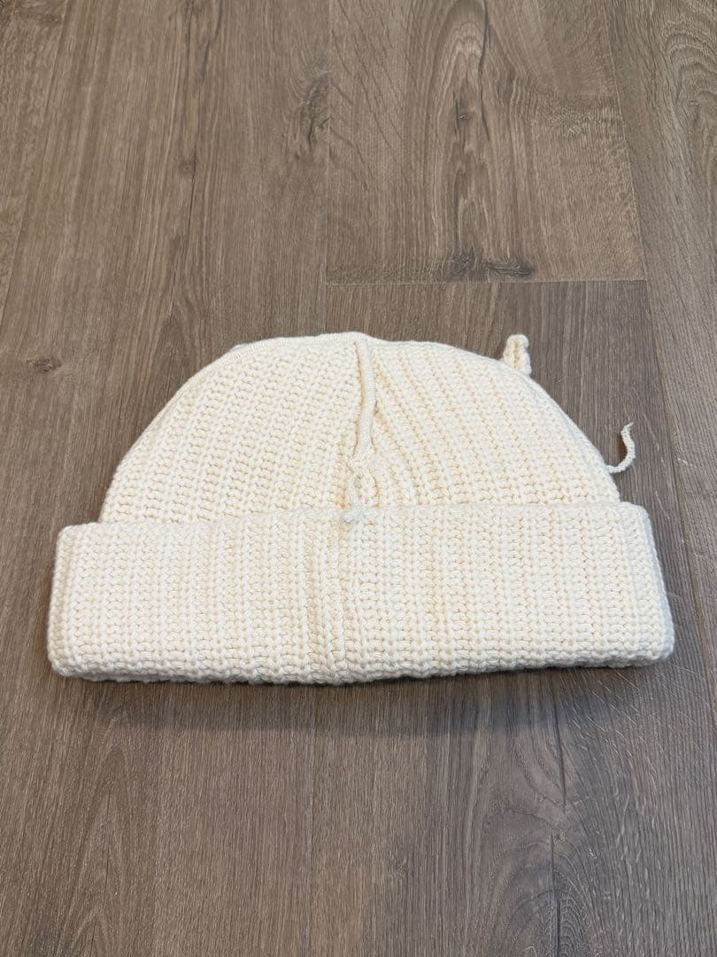 LOVERBOY アイボリー ホワイト　ニット帽