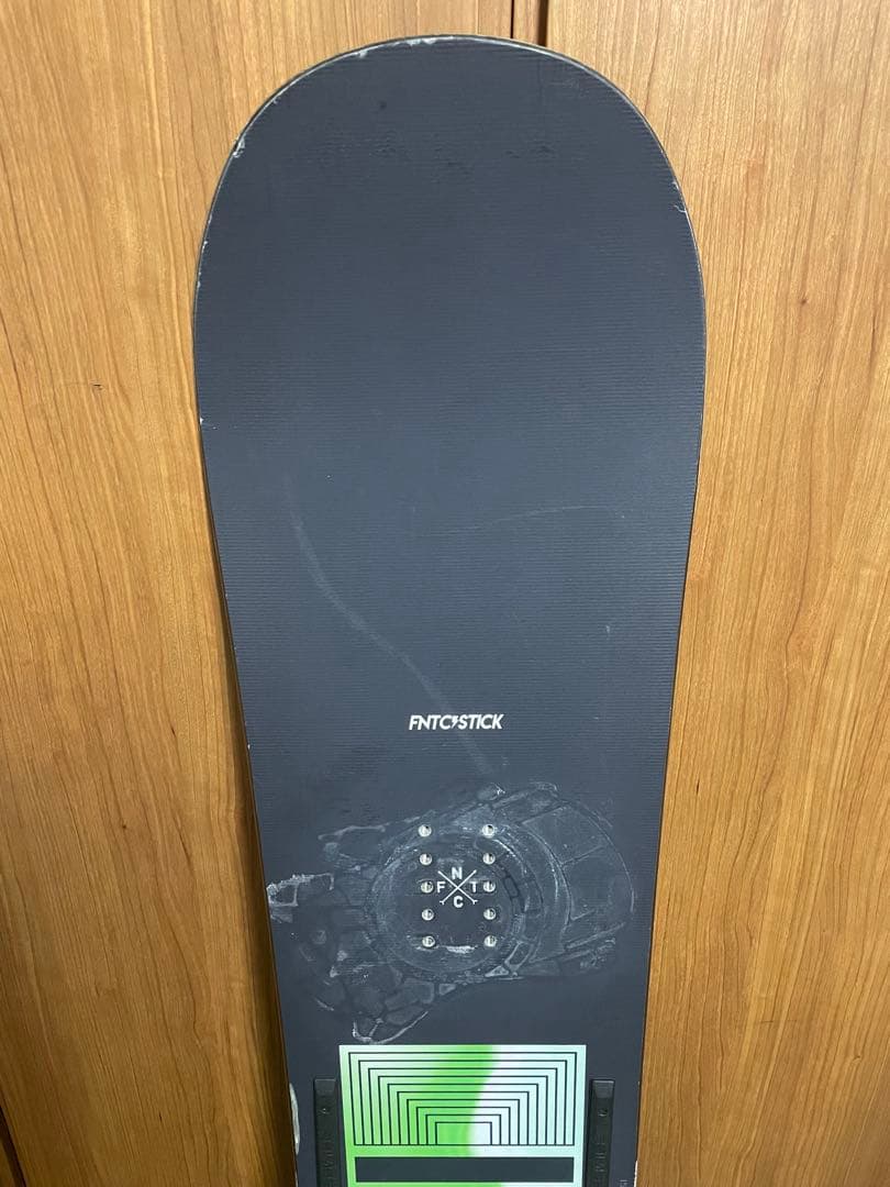 FNTC TNT-R スノーボード 150cm グラトリ最強 オーリースピン簡単