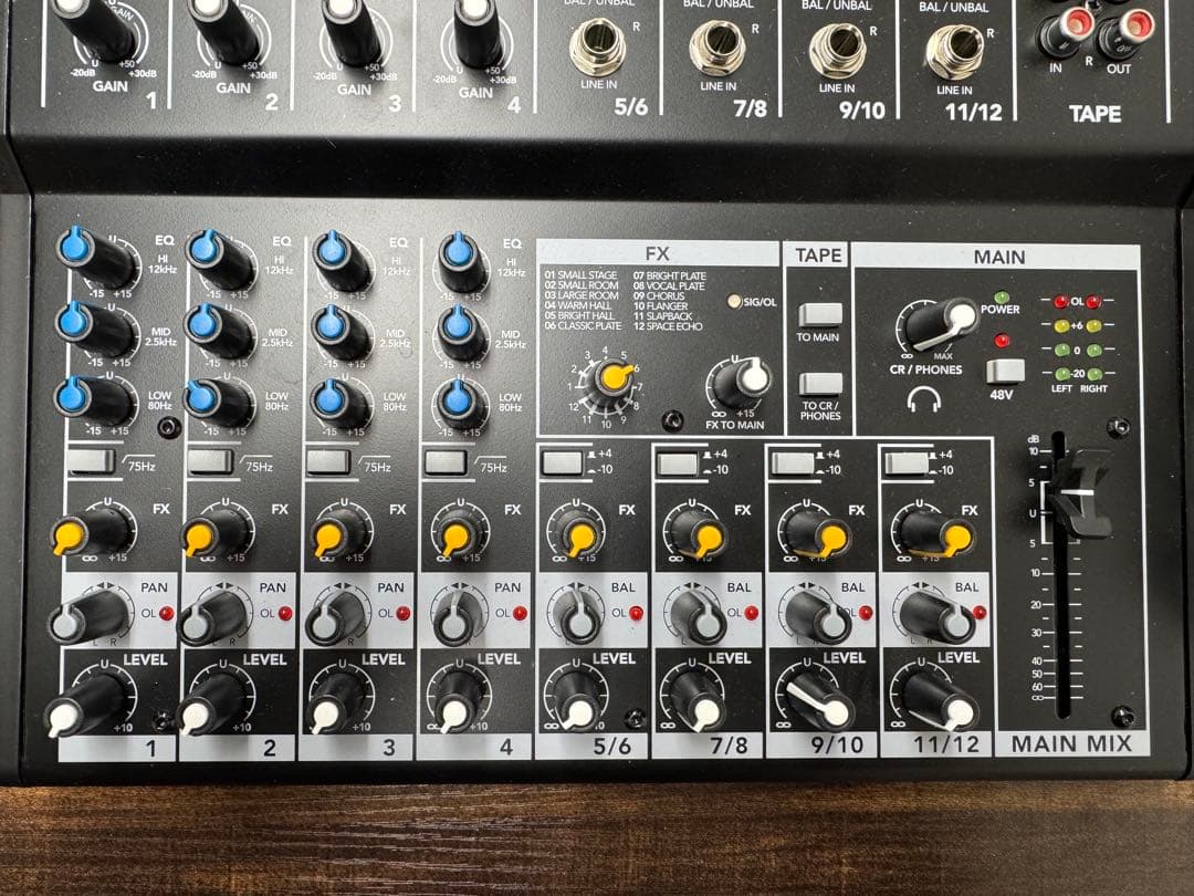 MACKIE Mix12FX アナログミキサー 12チャンネル