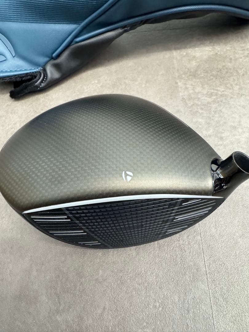 ☆極美品☆Qi40 ドライバー 9.0ヘッドのみ