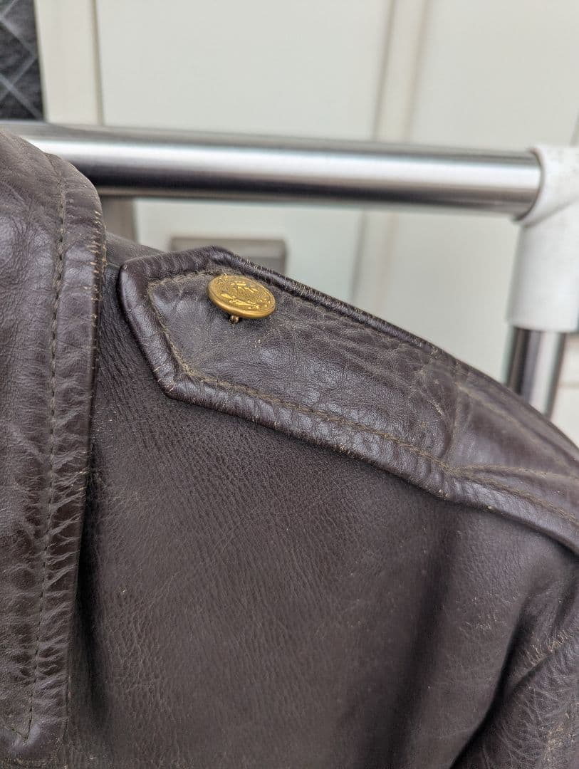 重くてゴツいライダース　本革　size38相当