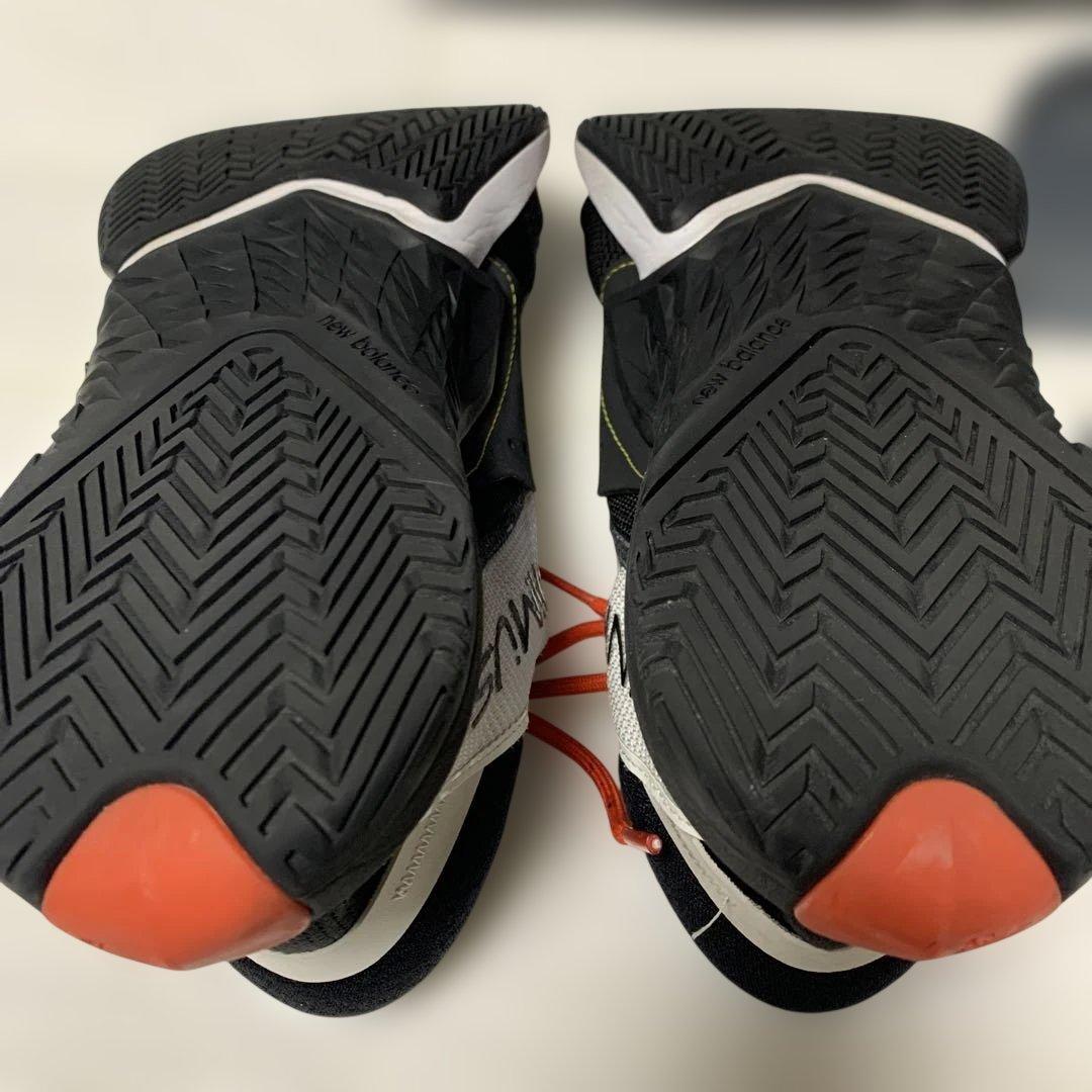 ニューバランス　ミニマス　白　トレーニングシューズ　28.5センチ