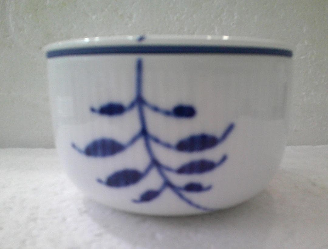 ★未使用 極美品 ロイヤルコペンハーゲン ブルーフルーテッド メガコンテナー S