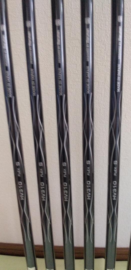 VANQUISH アイアンとロイヤルⅢ AW.SW 7本セット