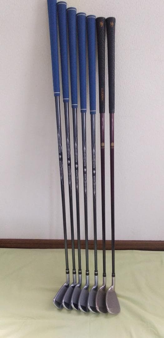 VANQUISH アイアンとロイヤルⅢ AW.SW 7本セット