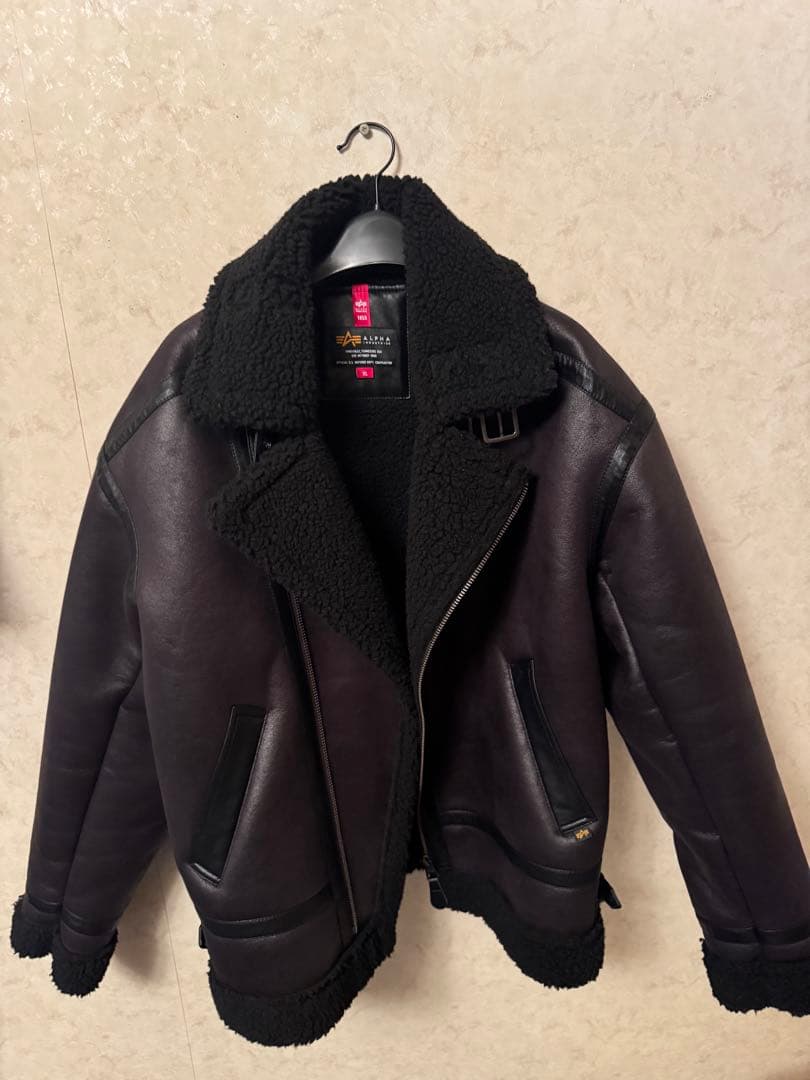 ムートン　ダブルレザー