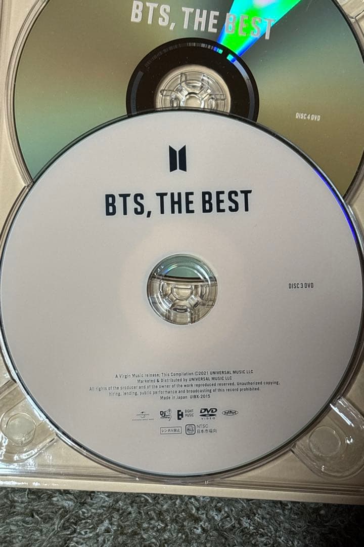 BTS, THE BEST(初回限定盤B 4DISCS 2CD+2DVD)