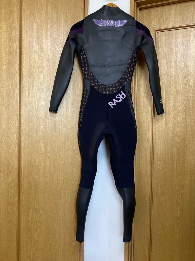 逆Rプリント　【RASH】ノンジップ　裏起毛セミドライフルスーツ　ラッシュ