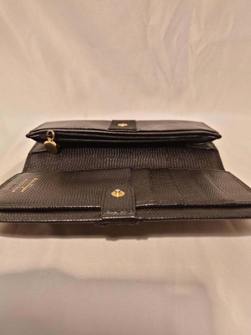 再値下げ美品Ferragamoヴァラ２wayレザーバッグ➕️財布ストラップ未使用