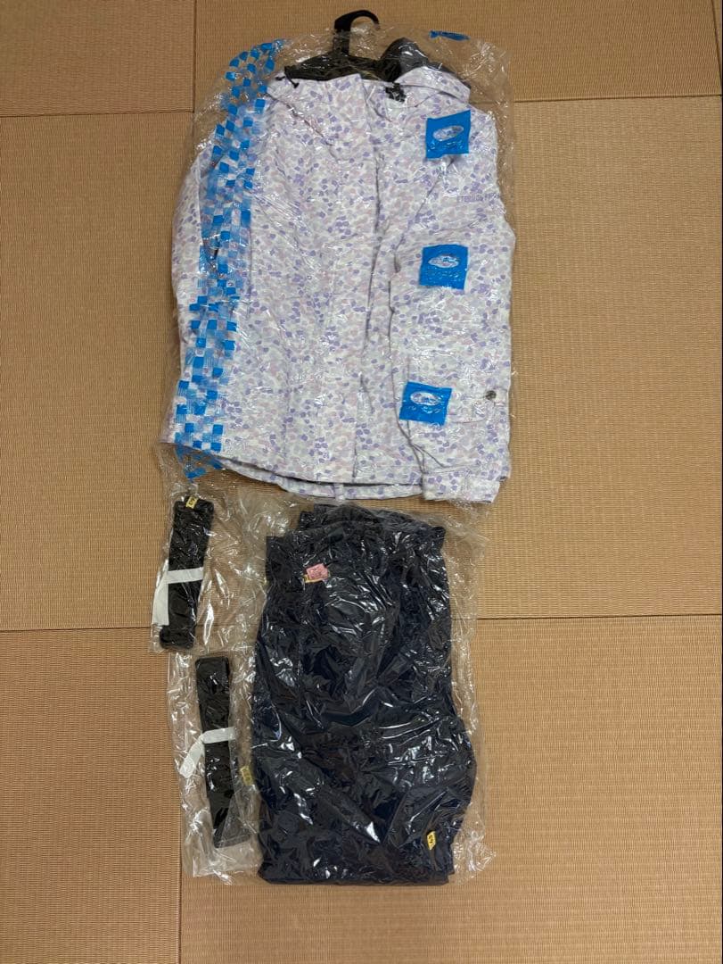 【美品⭐︎】スキーウェア　スノーウェア　レディース　上下　パステルカラー　Mサイズ