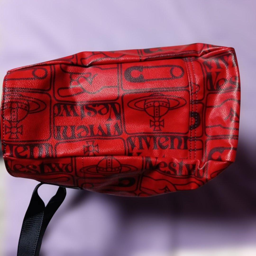 なつです！ヴィヴィアンウエストウッド、レッドボストン