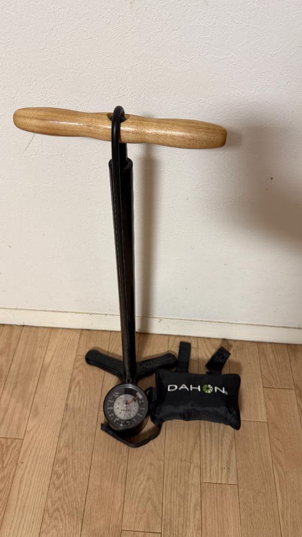 【ほぼ未使用・超美品】 DAHON K3 レザイン空気入れ付き総額12万円