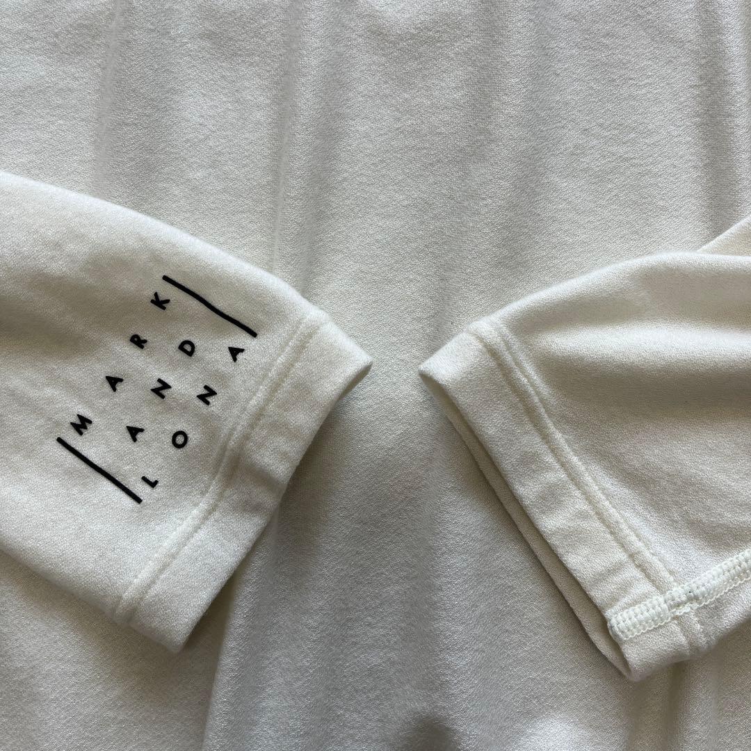 マークアンドロナ　XL 23年　MCM-3D-AU50 タートルネックカットソー