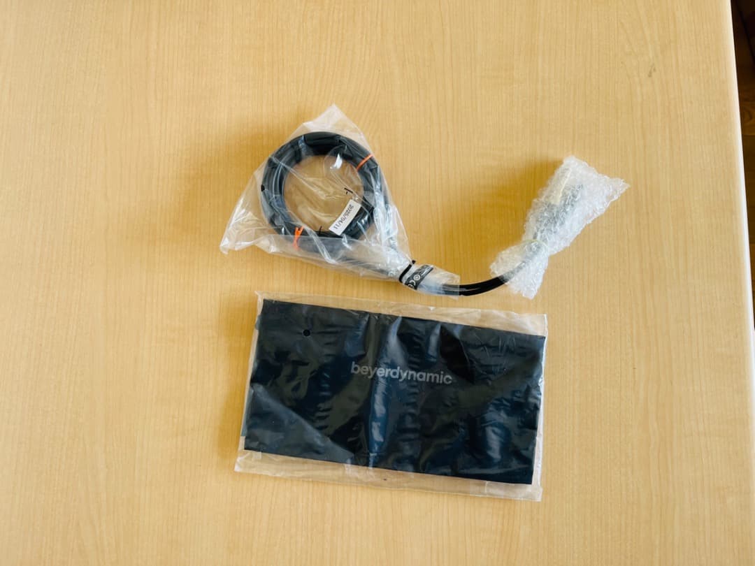 （新品開封済み）beyerdynamic DT 990 PRO X