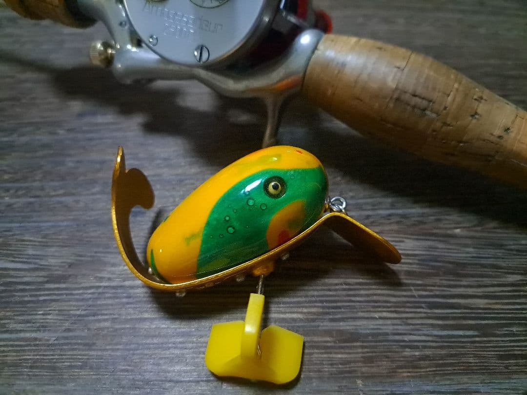 道楽　DOWLUCK 　ドウラク　クジラッチ　サイケデリックマーブル