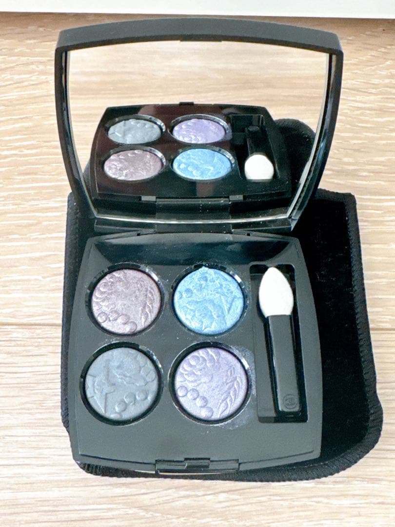 【2025ホリデーシーズン限定完売品】CHANEL レキャトルオンブル 397