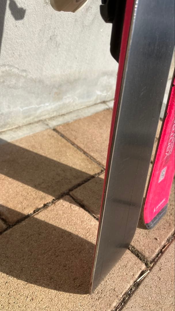 ATOMIC ピンク スキー板とスキーポールセット