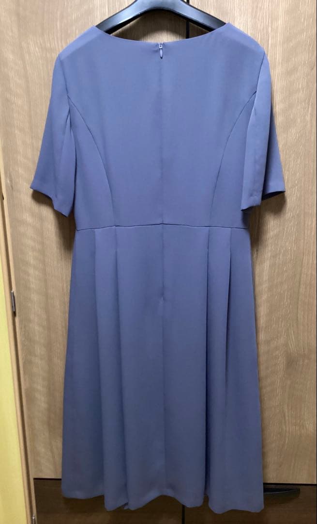 アンタイトル　【美シルエット】　きれいめフレアワンピース