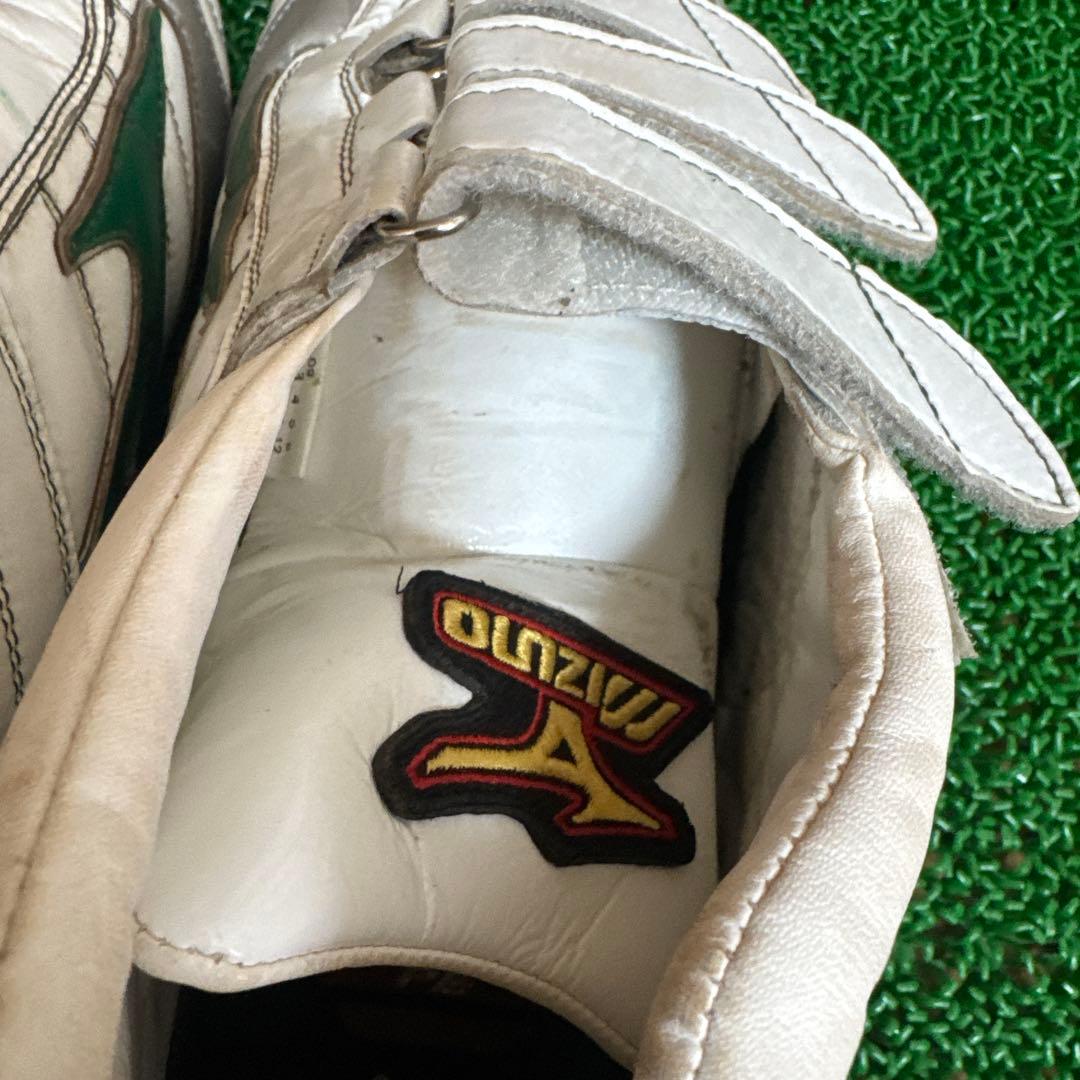 ミズノプロ オーダー 野球スパイク 27.5cm 白×緑 ベルクロ 6番刺繍