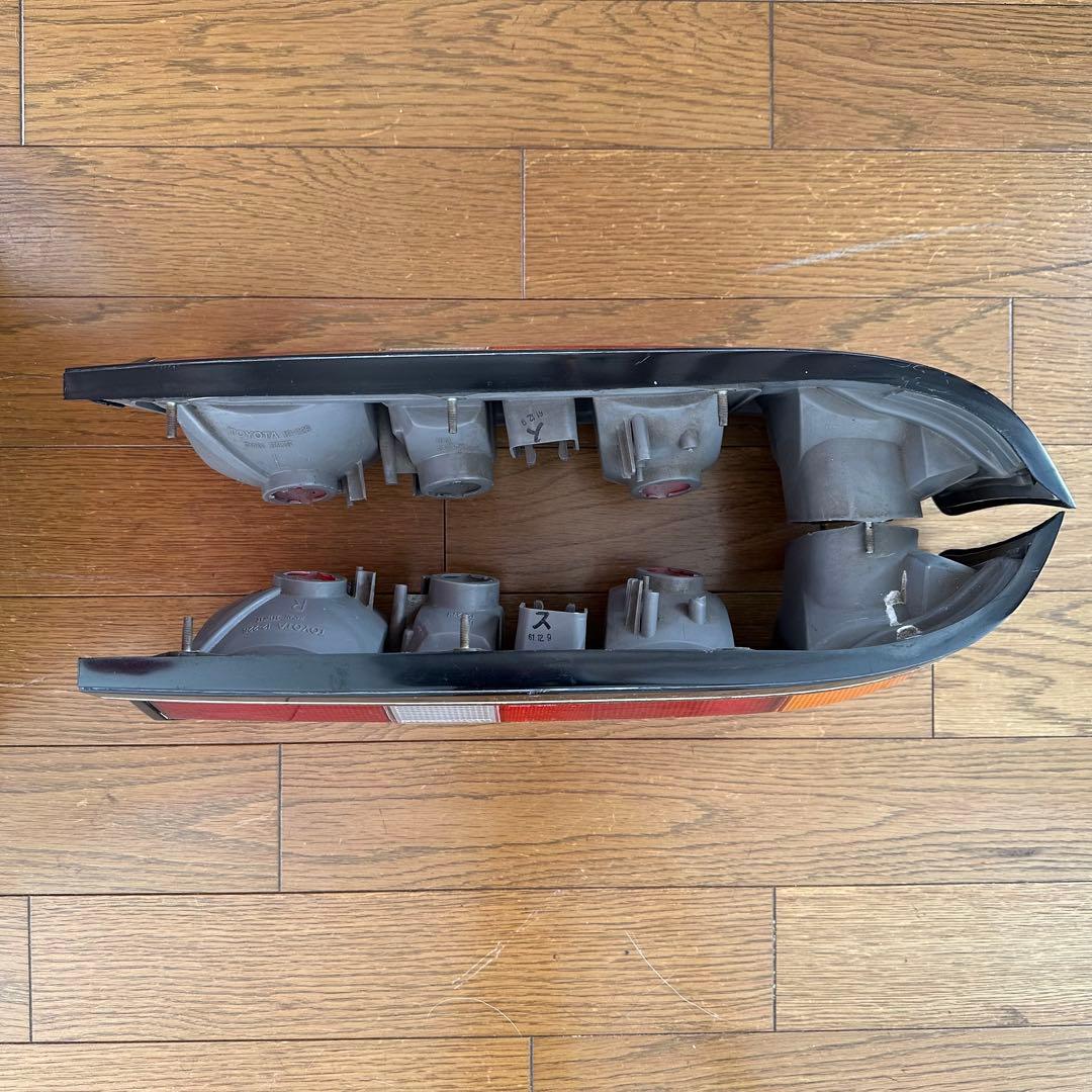 AE86 後期 レビン テールランプ ガーニッシュ 左右セット