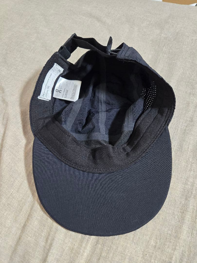 ウォーキング・ランニングウェア On Performance Cap (BLACK) UNISEX