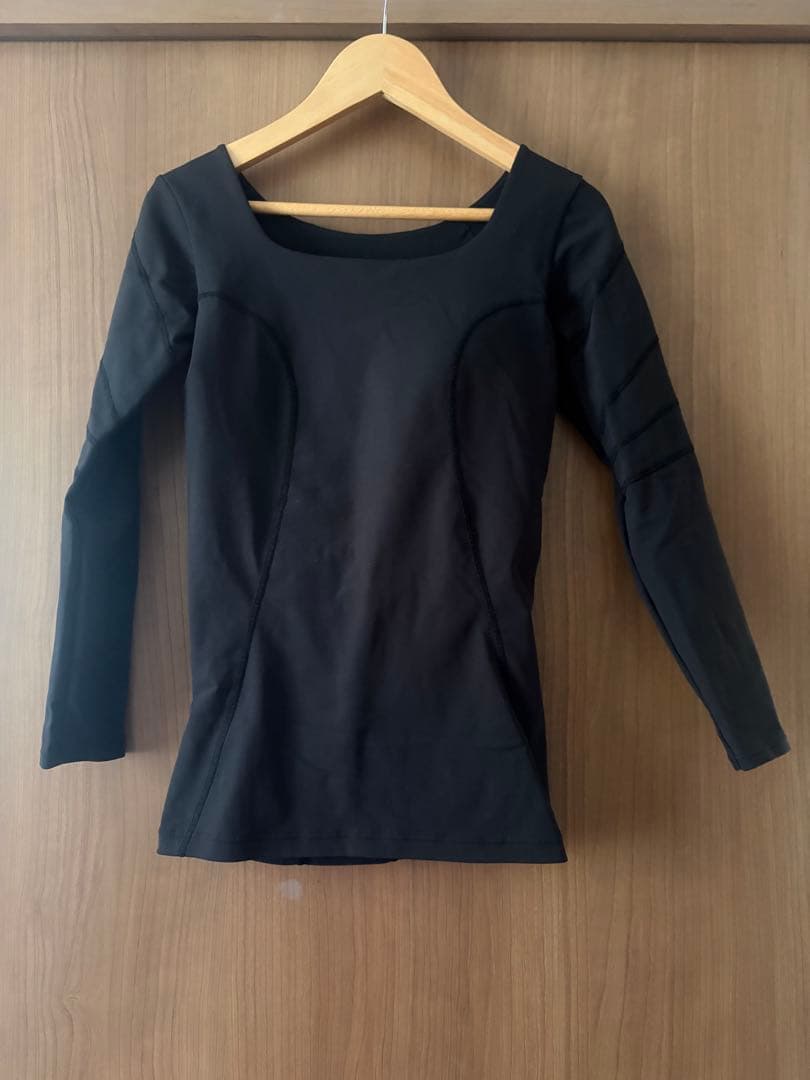 パーフェクトフォーム　トップス