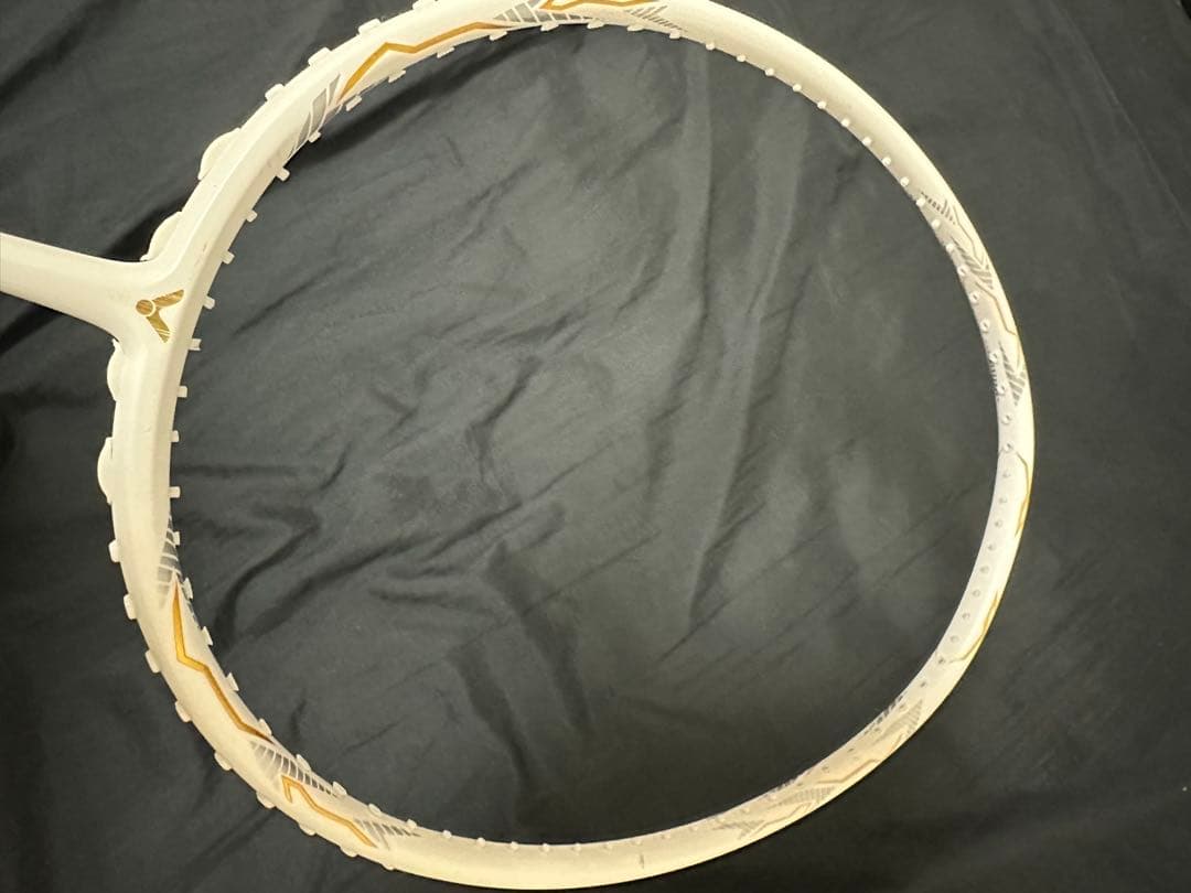 VICTOR THRUSTER FCバドミントンラケット