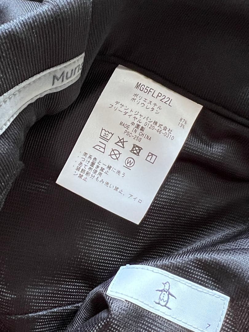 試着のみ！2025秋冬モデル・マンシングウェア ゴルフパンツ7黒/レディース