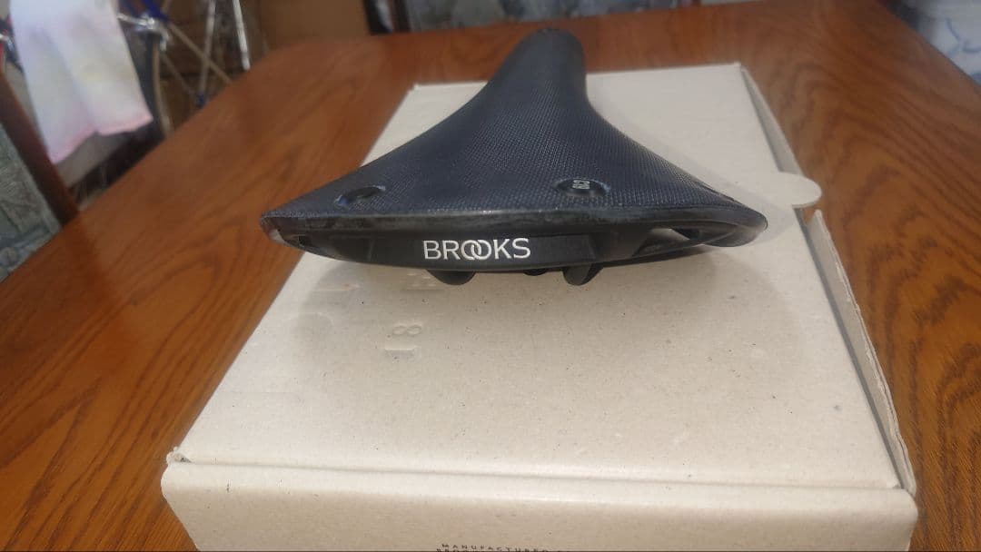 BROOKSカンビューム オールウェザーC19 サドル ブラック