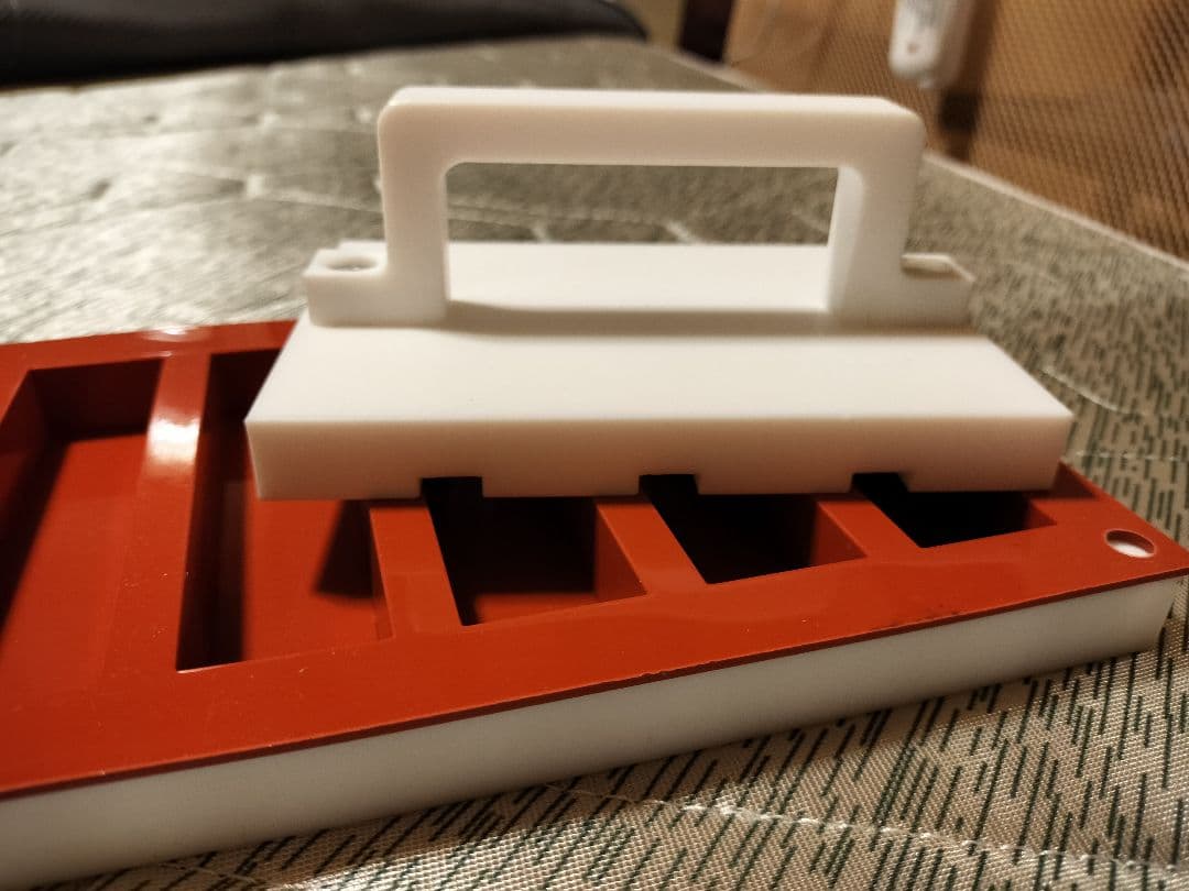 【ほぼ未使用】シリコマート SF184 シリコン型８枚＋特注テフロンの型