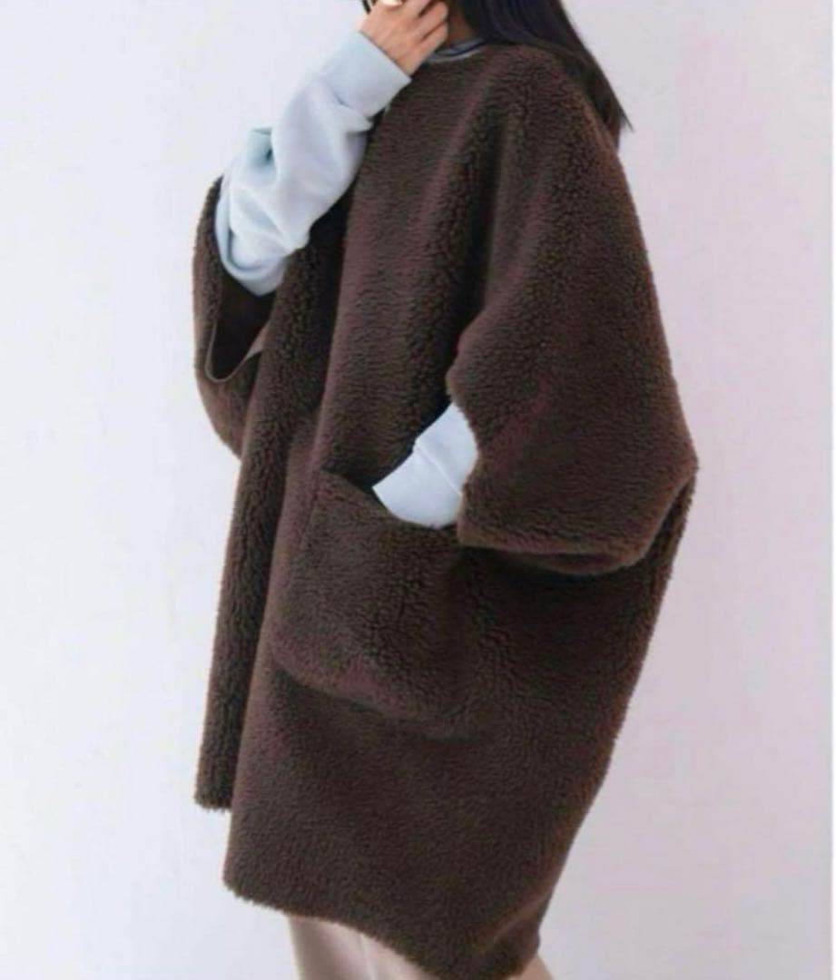 AKTE アクテ　リバーシブル　ボア　ケープ　コート