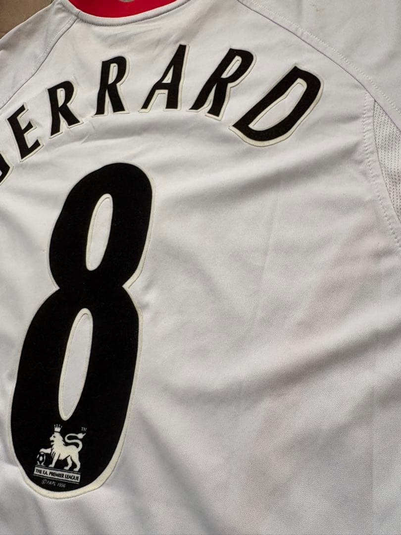 リバプール ジェラード8番 2005-06 AWAYユニフォーム【Reebok】