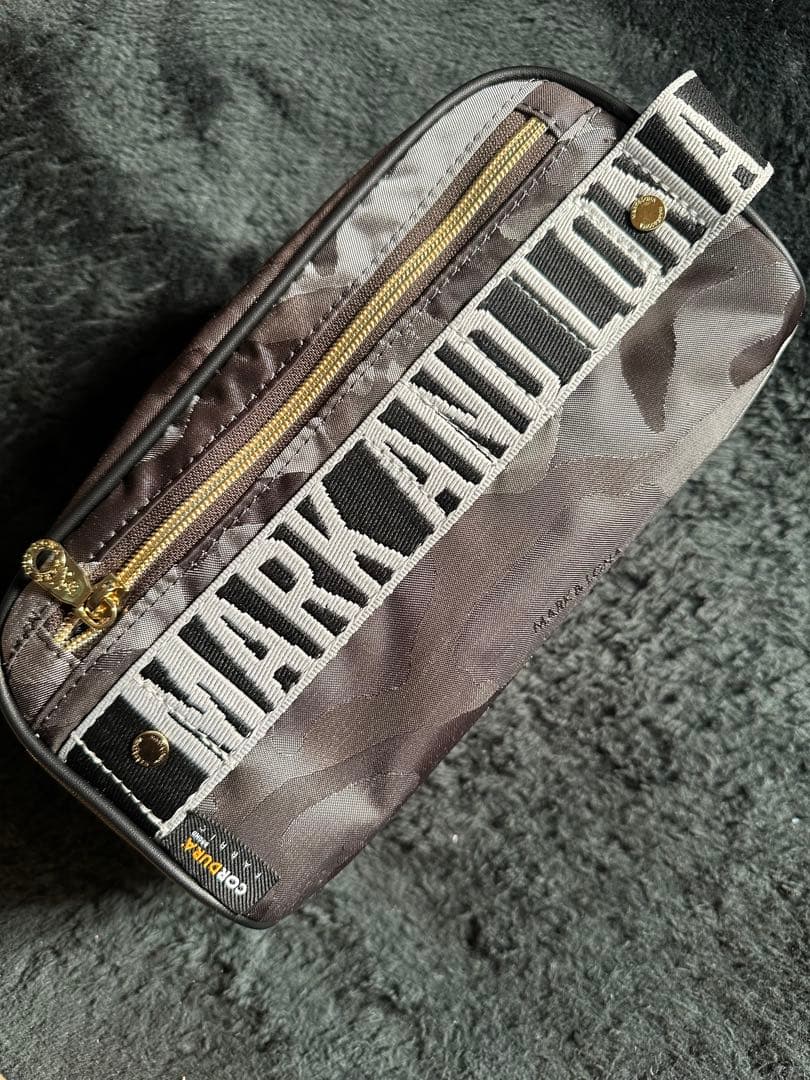 美品 MARK&LONA カモ柄 カートバッグ