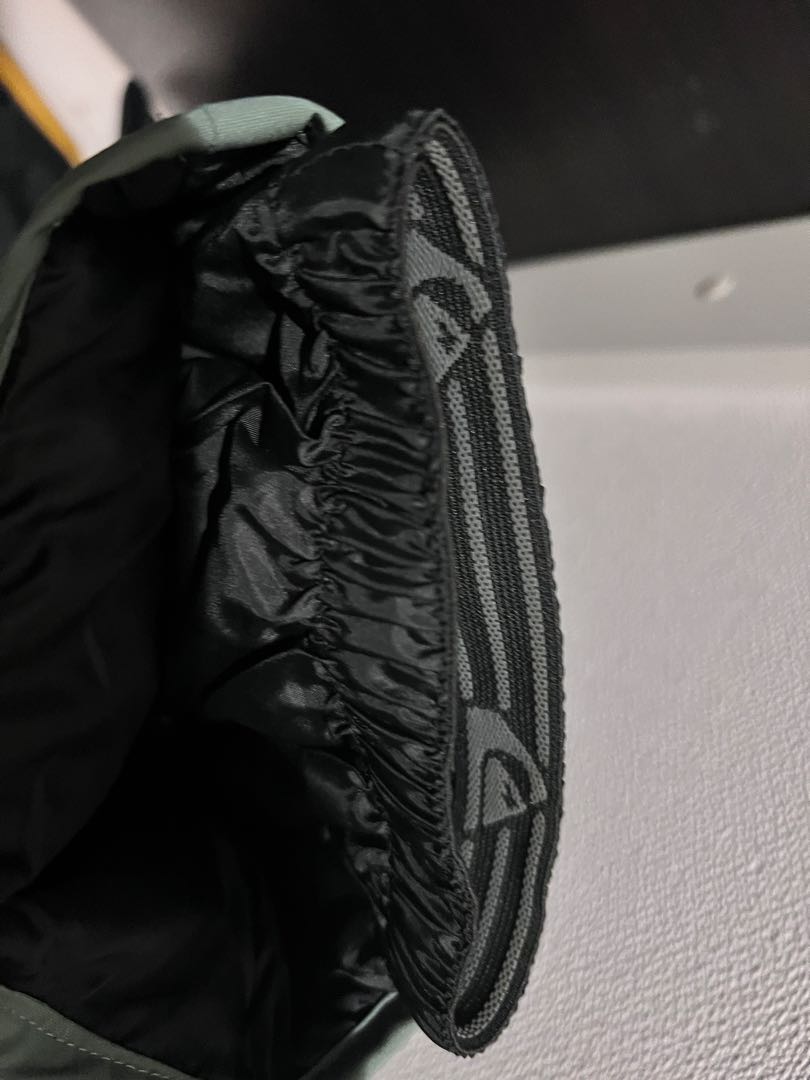 130cm Quiksilver 新品 子ども用 スノーボードウェア 上下セット