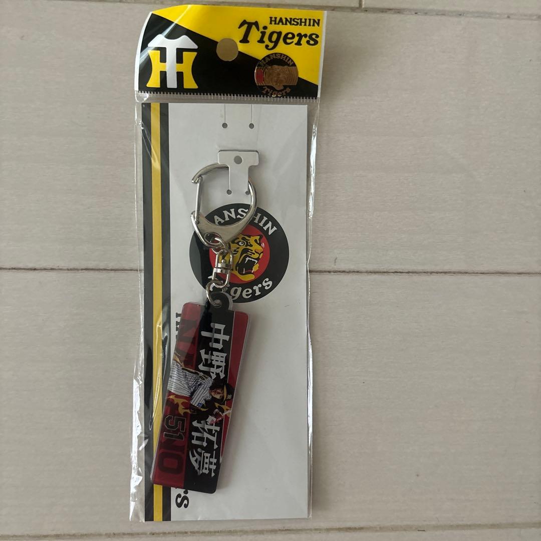 阪神タイガース　レプリカユニフォームＭ（未使用に近い）＆応援タオル他 セット