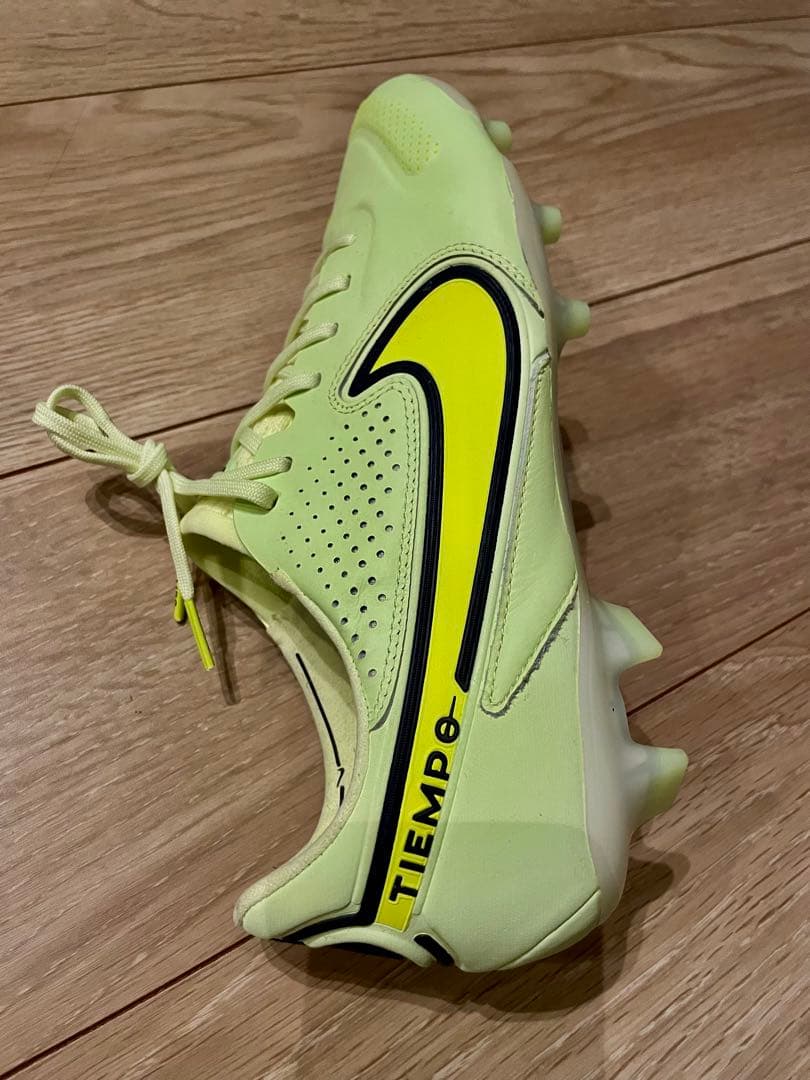 Nike Tiempo サッカーシューズ ライムグリーン