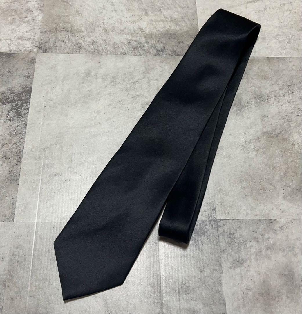 未使用級 Christian Dior ネクタイ ソリッド ブラック ツヤ光沢