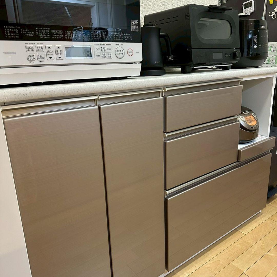 【美品】2025年購入 NITORIニトリ食器棚アルミナ2 シルバー 140cm