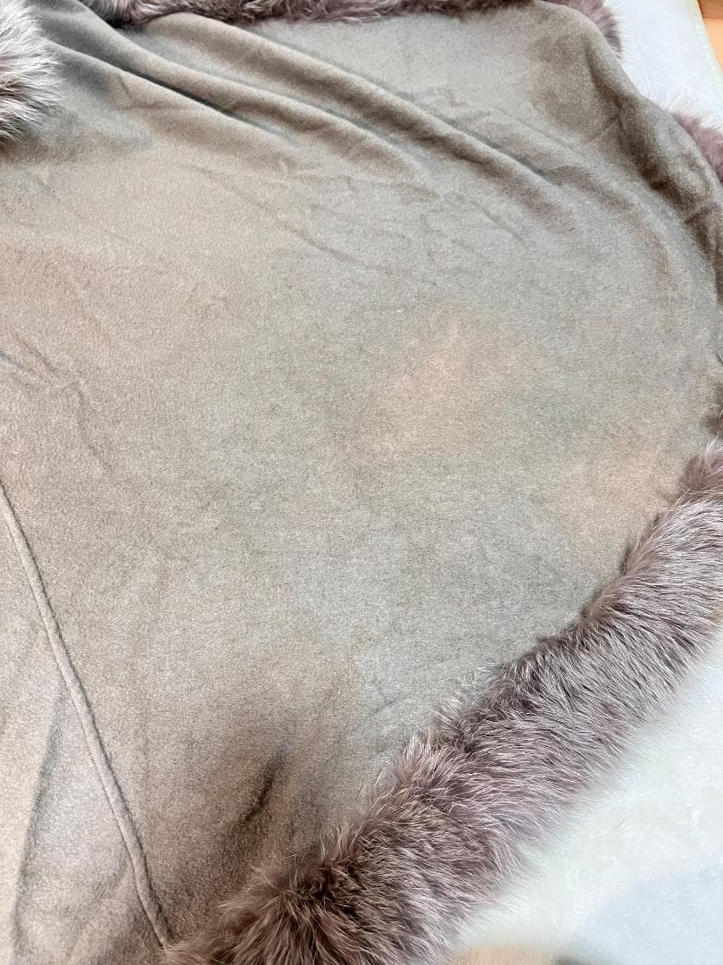 は*な様 ファー付ケープ ポンチョ カシミヤ ミンク アンゴラ カーキブラウン