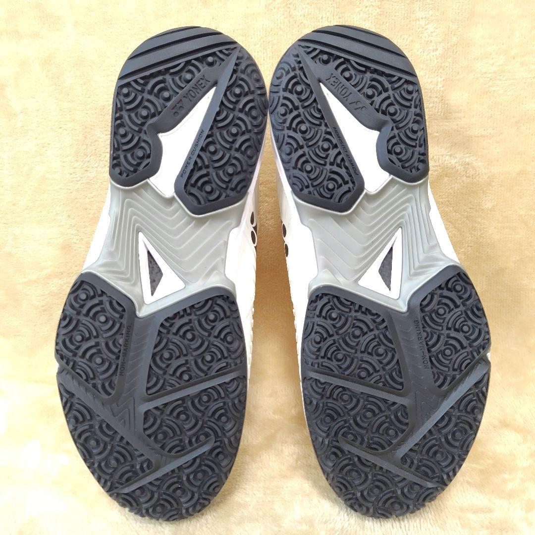 美品 ヨネックス パワークッション ソニケージ3 ワイド4E オムニクレー