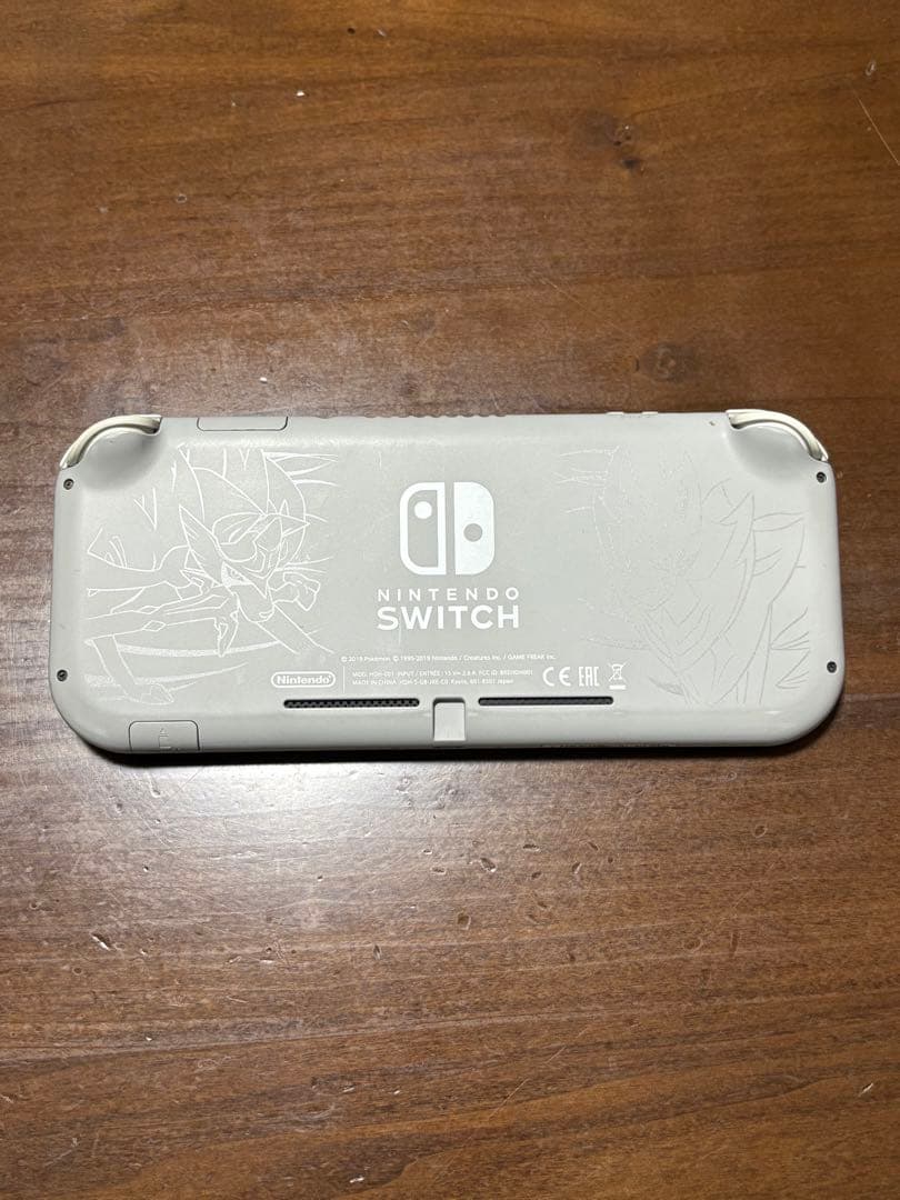 Nintendo Switch Lite 特別版　ポケモン