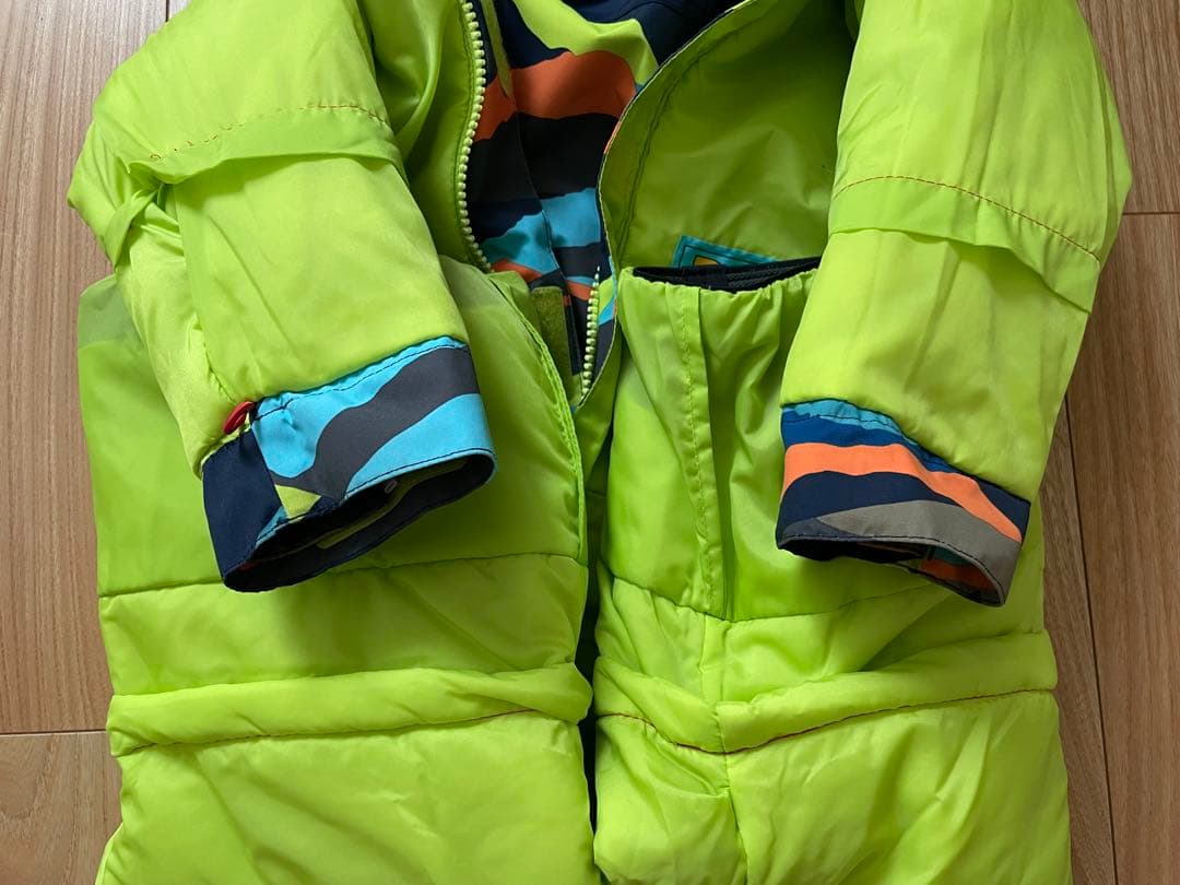 BURTON 子ども用スノーボードウェア カラフル迷彩　2T　90〜100cm