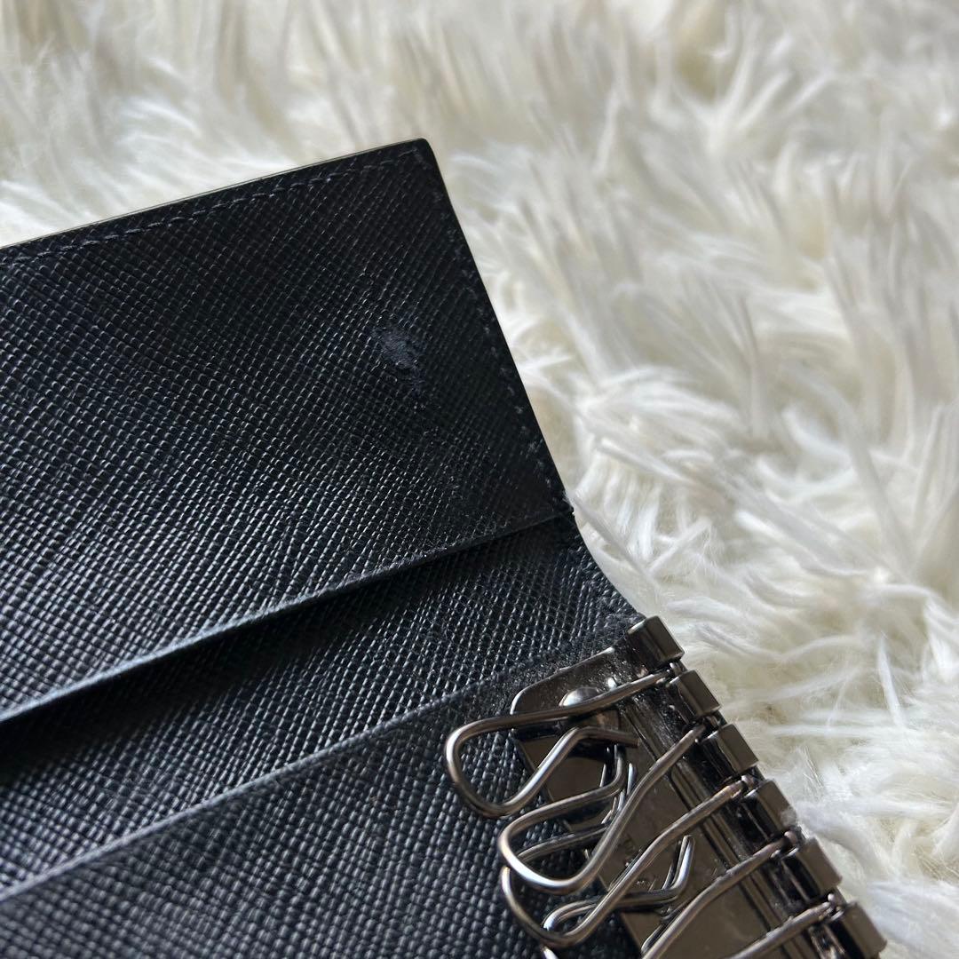 現行✨美品 プラダ サフィアーノレザー 6連 金具ロゴ キーケース