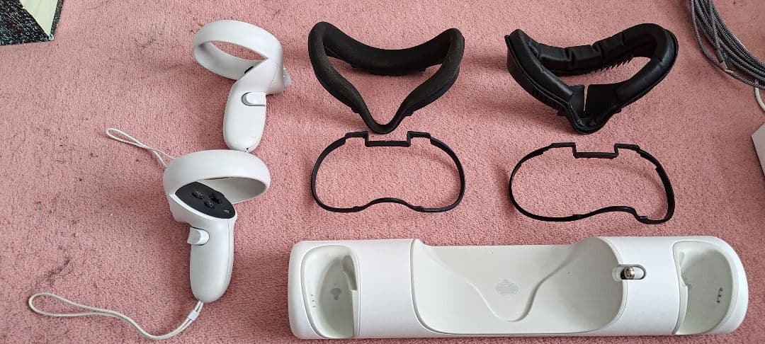 ち*る様  QUEST 2 64GB　アクセサリー、充電ドックセット