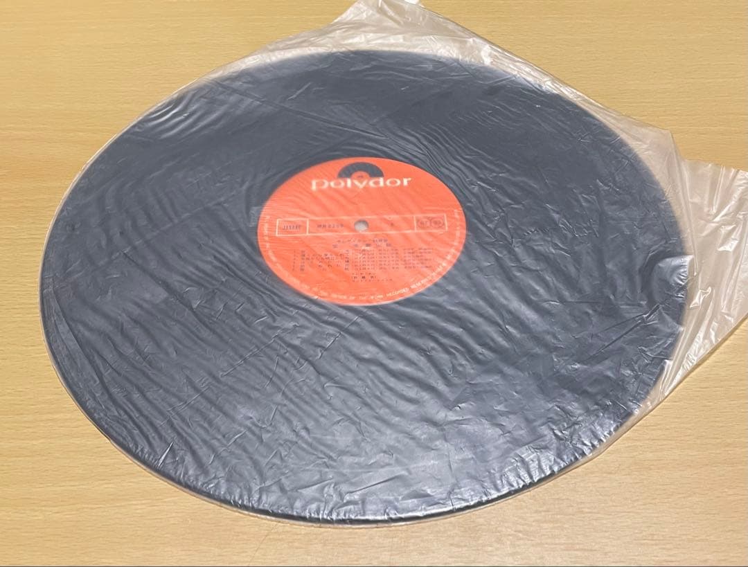 LP テレサ・テン 空港・雪化粧 MR2259 POLYDOR