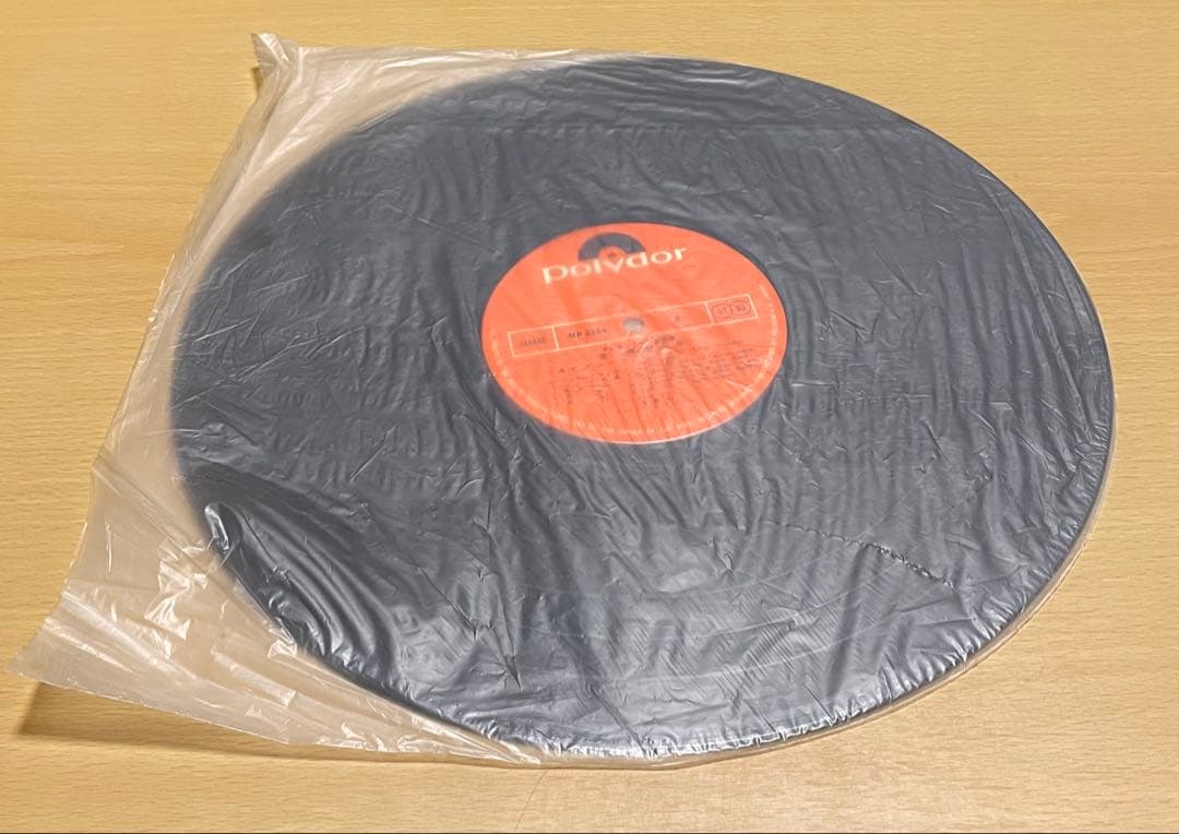 LP テレサ・テン 空港・雪化粧 MR2259 POLYDOR