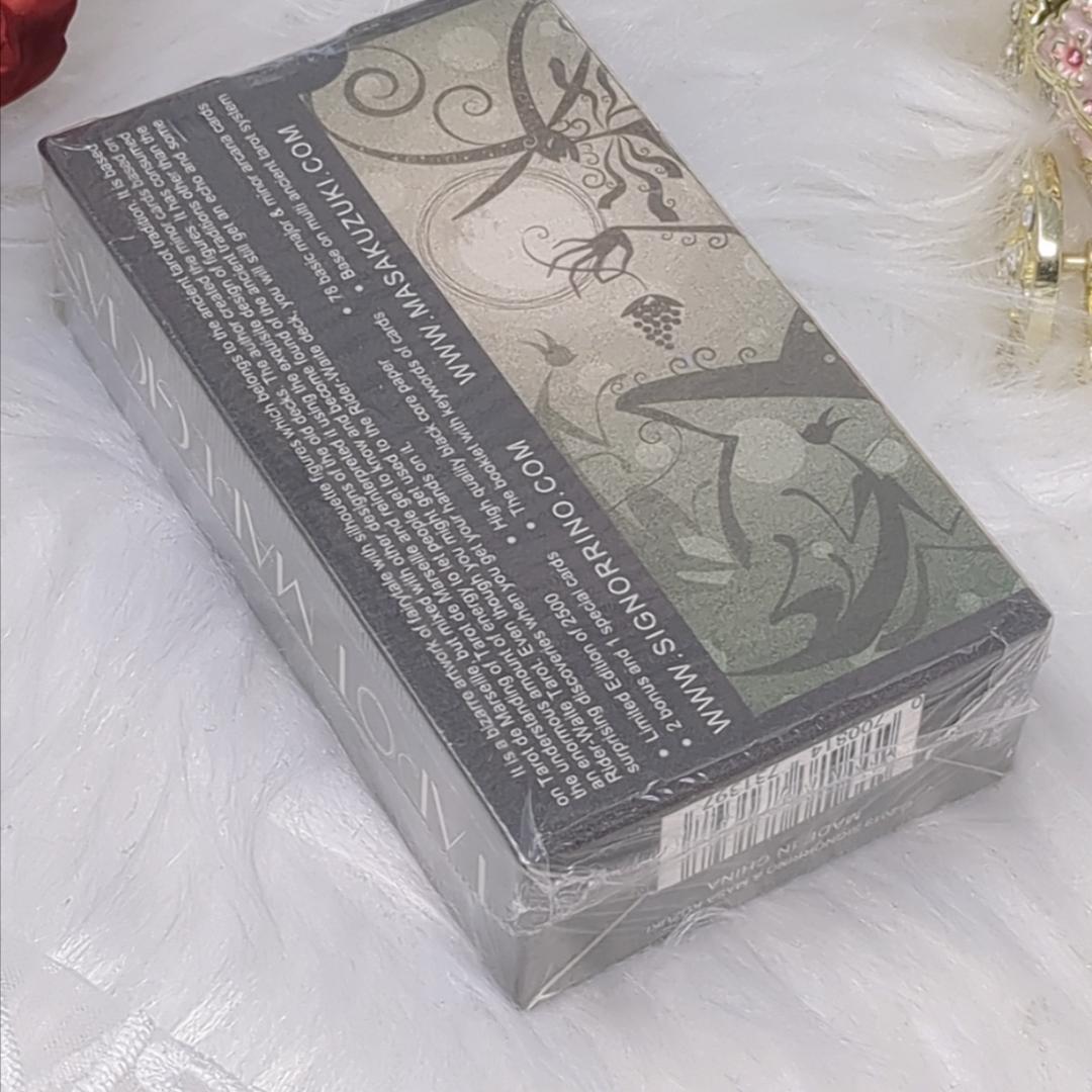 【正規品タロットカード】独特のシルエットデザインの世界観✨月影の魔術師のデッキ